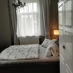 Appartement Mit 2 Baedern Und 2 Schlafzimmern Dresde
