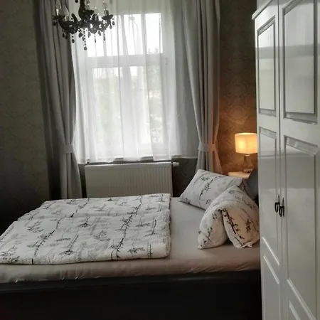 Apartamento Mit 2 Baedern Und 2 Schlafzimmern Dresde