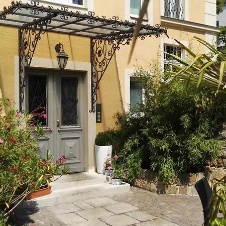 Mit 2 Baedern Und 2 Schlafzimmern Apartman