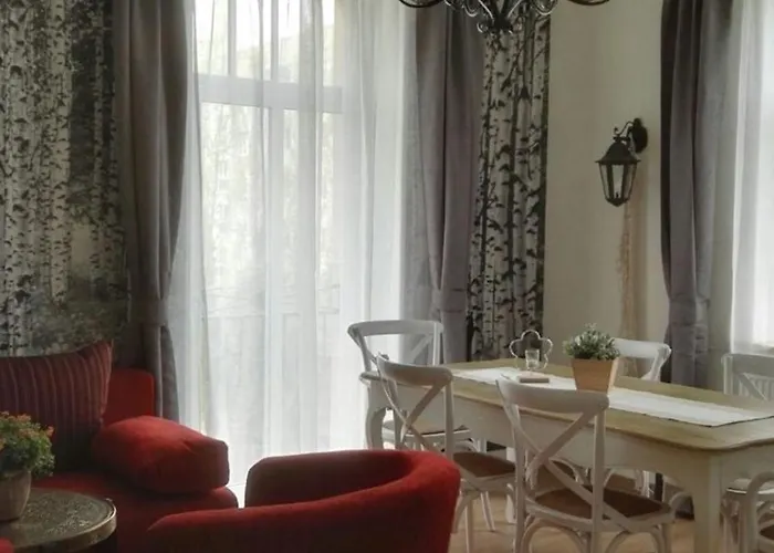 Mit 2 Baedern Und 2 Schlafzimmern Apartman