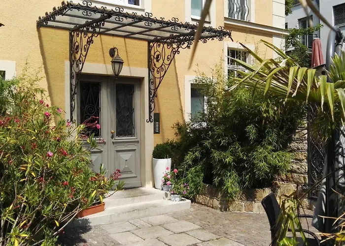 Mit 2 Baedern Und 2 Schlafzimmern Apartman