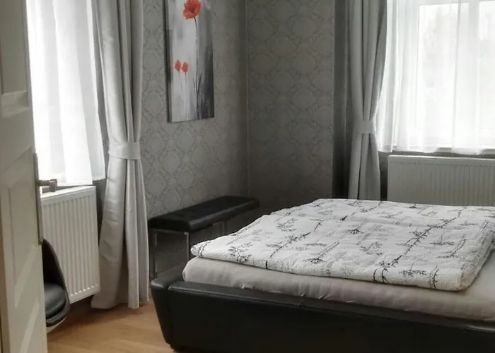 Mit 2 Baedern Und 2 Schlafzimmern 아파트