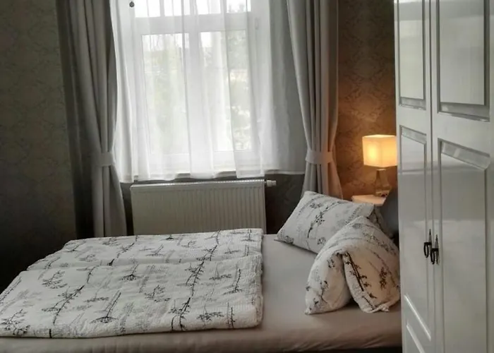 아파트 Mit 2 Baedern Und 2 Schlafzimmern 드레스덴